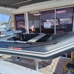 annexe bateau 3D Tender Super Light 200 Noir Et moteur Torqueedo Travel 1003 .