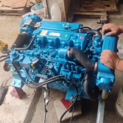 Moteur Nanni diesel 115 CV avec inverseur ZF 2:1